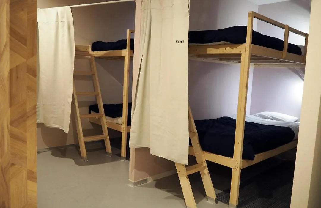 Bird Hostel-1